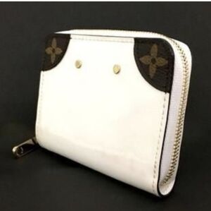 Authentic LV Vernise Zippy Coin Purse In Snow White.